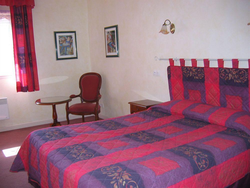 Logis Hotel Calisola Besancon - Soiree Etape Chalezeule Екстер'єр фото