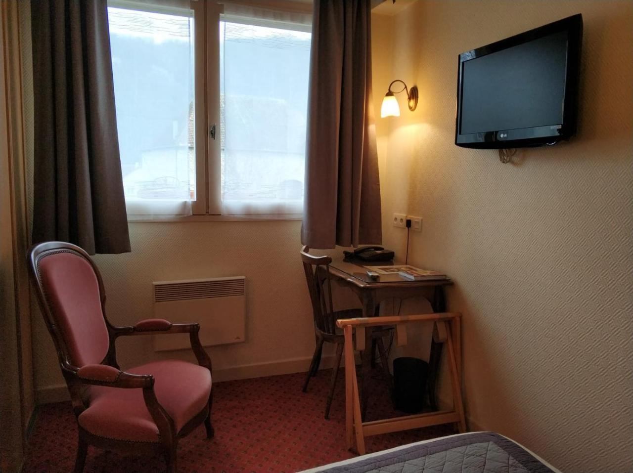 Logis Hotel Calisola Besancon - Soiree Etape Chalezeule Екстер'єр фото