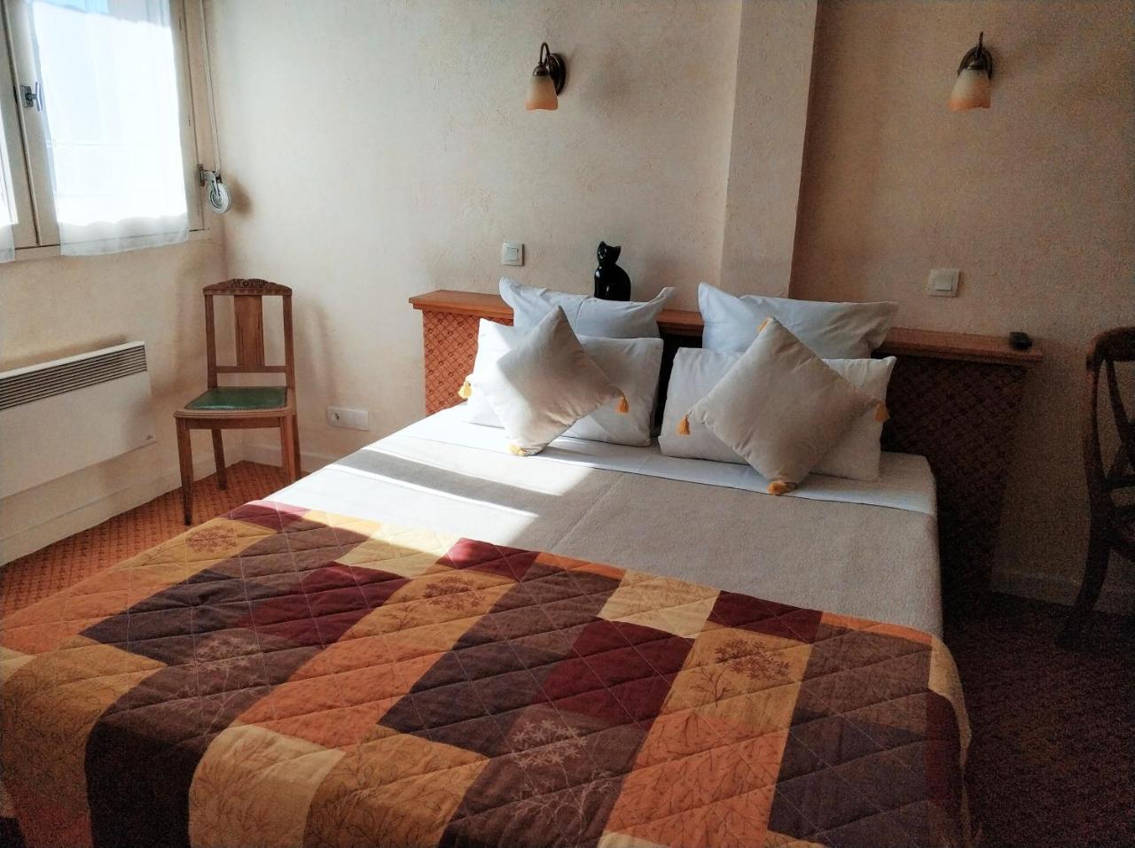 Logis Hotel Calisola Besancon - Soiree Etape Chalezeule Екстер'єр фото